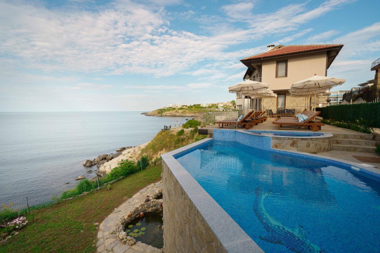 Dolphin Bay Boutique Complex Sozopol Hotel Exterior photo