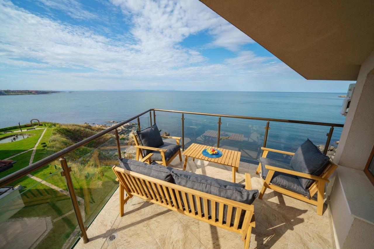 Dolphin Bay Boutique Complex Sozopol Hotel Exterior photo